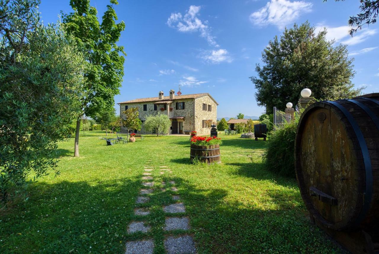 Agriturismo Le Terre Del Casale Асизи Екстериор снимка