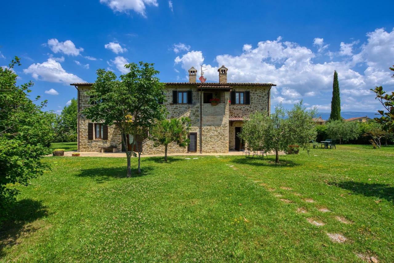 Agriturismo Le Terre Del Casale Асизи Екстериор снимка